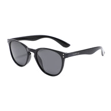 Load image into Gallery viewer, Coral 9266-1 WFR Classic Polarized Tinted Sunglasses Black