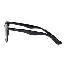 Load image into Gallery viewer, Coral 9266-1 WFR Classic Polarized Tinted Sunglasses Black
