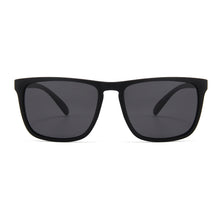 Load image into Gallery viewer, Lynwood 1688-1 WFR Classic Polarized Tinted Sunglasses Black